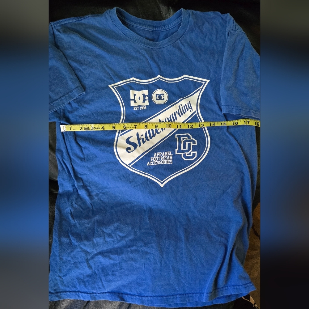 DC Blue Short Sleeve Vintage Collectible Tee SzM - Picture 4 of 7